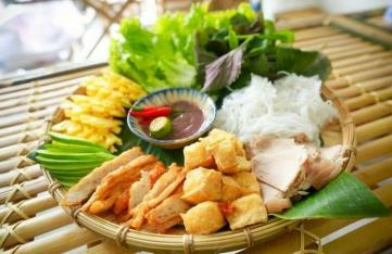 Top 7 Bizarre Foods To Try in Vietnam Private Tours